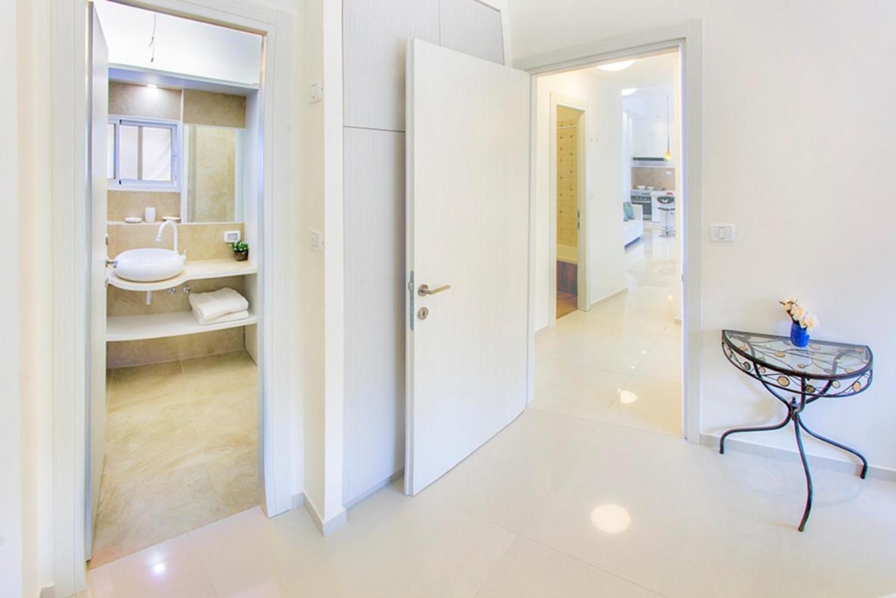Luxury Apartment In The Heart Of The German Colony Baitulmaqdis Luaran gambar